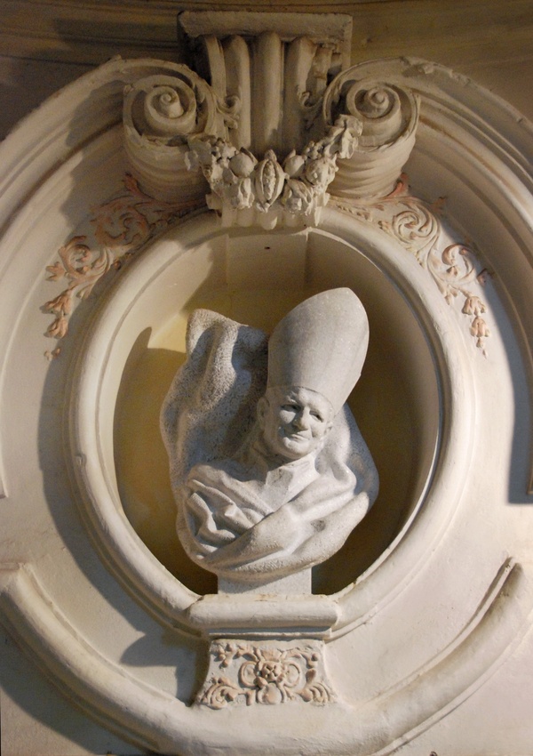 svatí papežové Pius X. a Jan Pavel II.